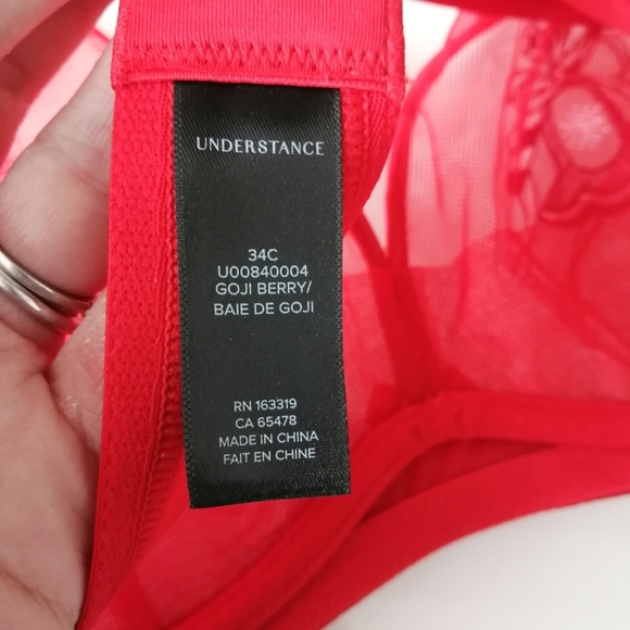 NWT Understance Sheer Plunge Bra With Embroidery in Goji Berry Red - Picture 12 of 16